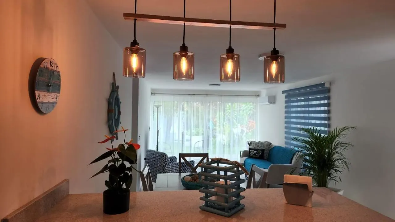 Villa Lol-Ha Cancún 0*,  México