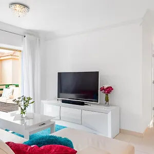 Cristismart Hi-end Services Media Streaming Apartment Los Cristianos (Tenerife)