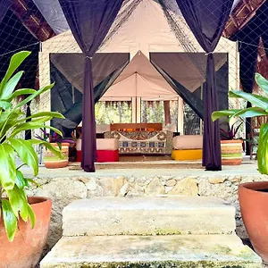 Glamping Bunga Lotus Campsite Tulum